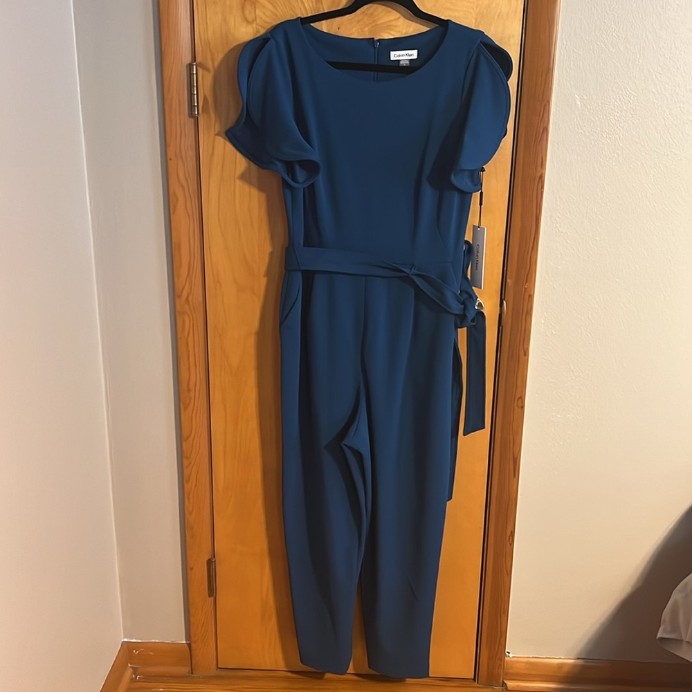 NEW Calvin Klein Women’s size 12 Blue Jumpsuit with Ruffle Sleeves and Belt